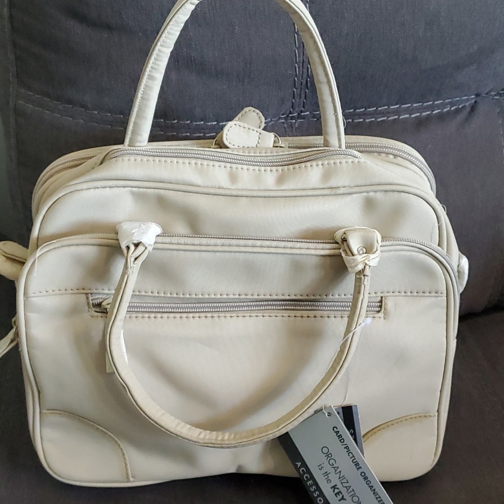 Womens purse.  Nwt